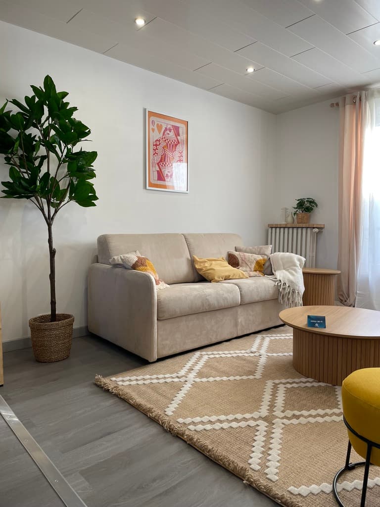 Comment transformer une petite chambre en un espace multifonctionnel pour un rendement optimal