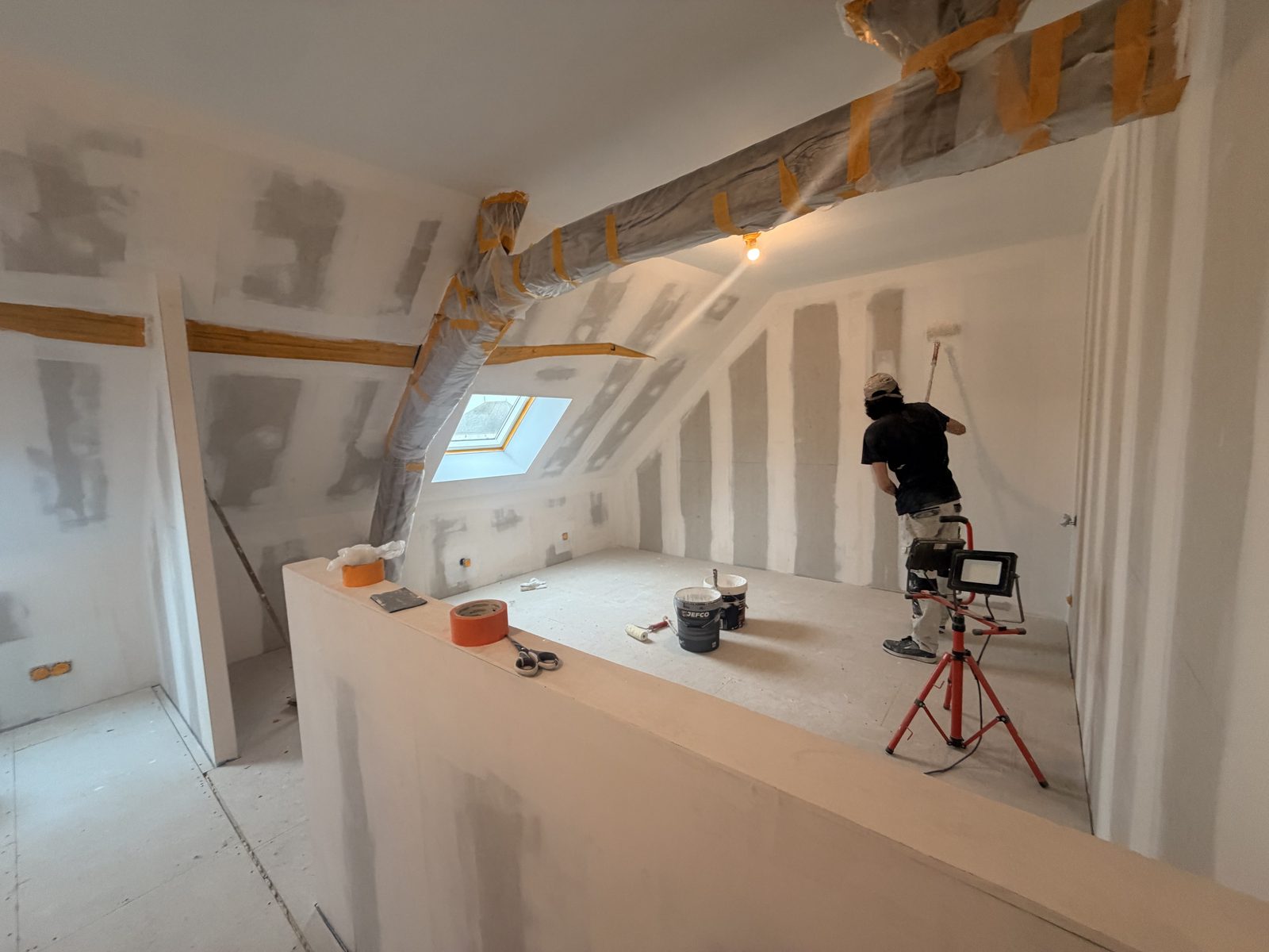 Suivi de chantier d'un aménagement de combles près de Provins par une courtier en travaux